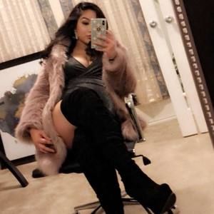 Meet your Posher, Daze